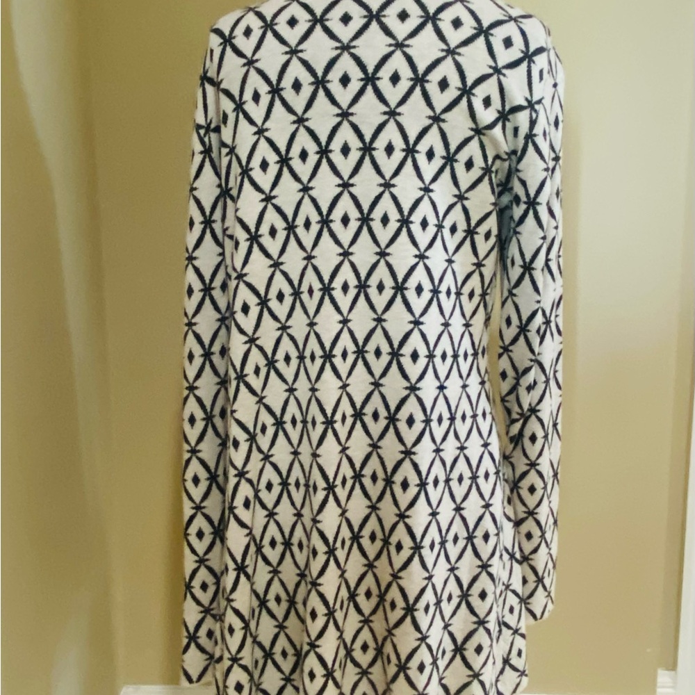 Geometric Patterned Cardigan - Picture 3 of 7